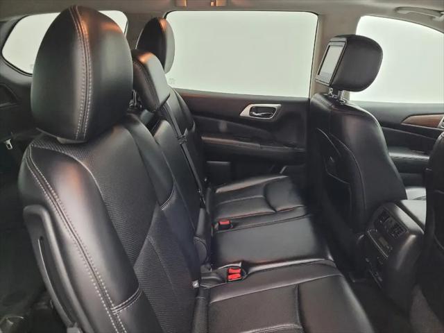 2017 Nissan Pathfinder Platinum