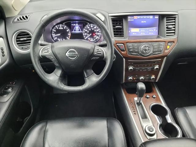 2017 Nissan Pathfinder Platinum
