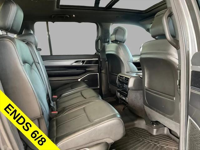 2023 Jeep Wagoneer Series II Carbide 4x2
