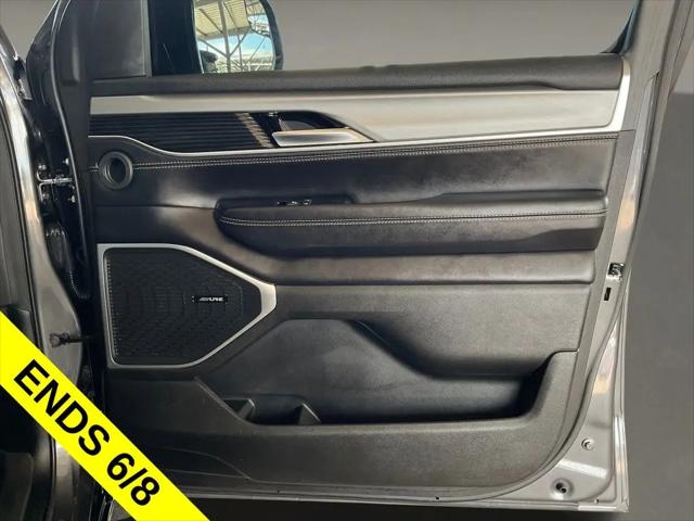 2023 Jeep Wagoneer Series II Carbide 4x2