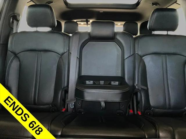 2023 Jeep Wagoneer Series II Carbide 4x2
