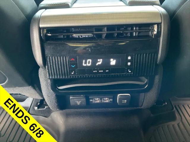 2023 Jeep Wagoneer Series II Carbide 4x2