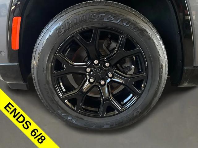 2023 Jeep Wagoneer Series II Carbide 4x2