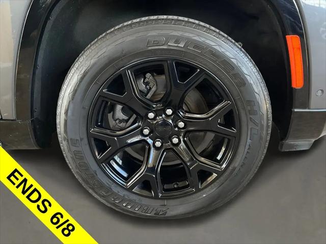 2023 Jeep Wagoneer Series II Carbide 4x2