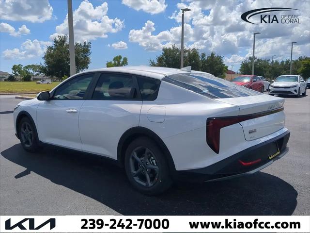 2025 Kia K4 LXS