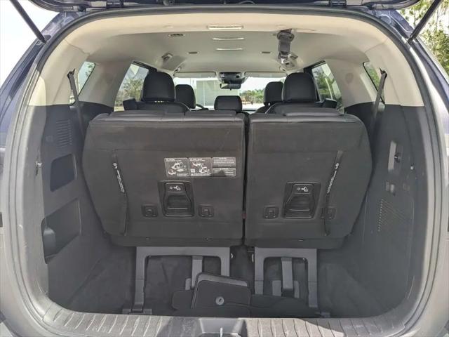 2025 Kia Carnival MPV LXS