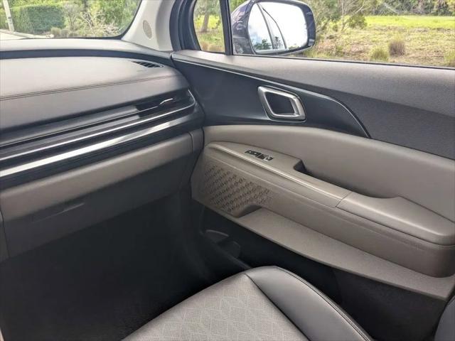 2025 Kia Carnival MPV LXS