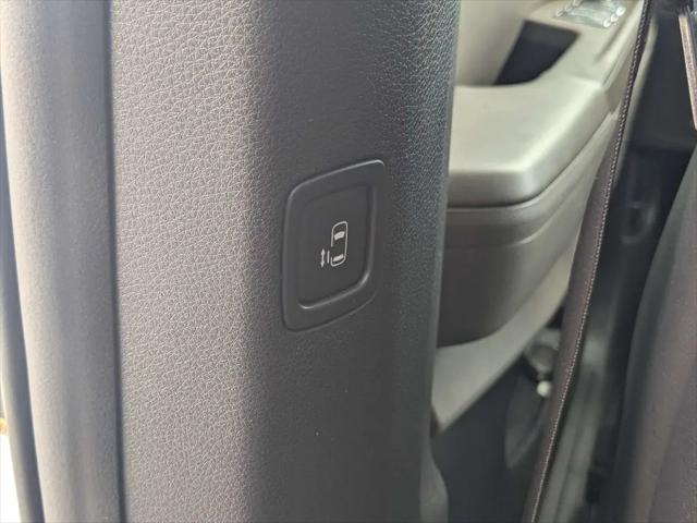 2025 Kia Carnival MPV LXS