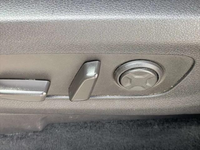 2025 Kia Carnival MPV LXS