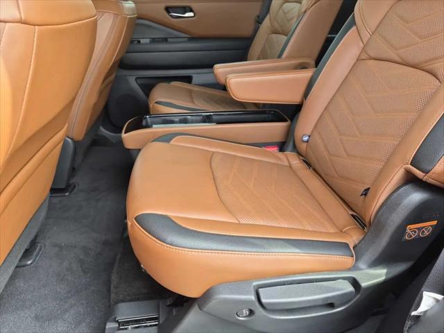 2024 Nissan Pathfinder Platinum 4WD