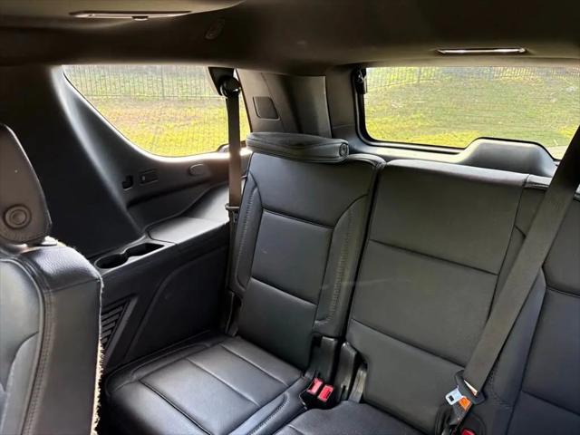 2022 GMC Yukon 4WD Denali