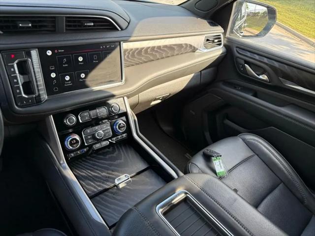 2022 GMC Yukon 4WD Denali