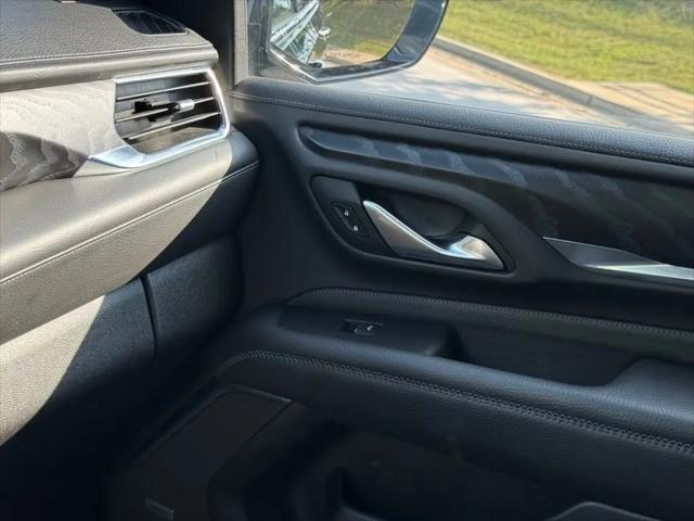 2022 GMC Yukon 4WD Denali
