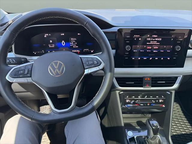 2025 Volkswagen Taos 1.5T SE