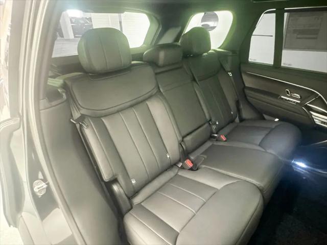 2026 Land Rover Range Rover P400 SE