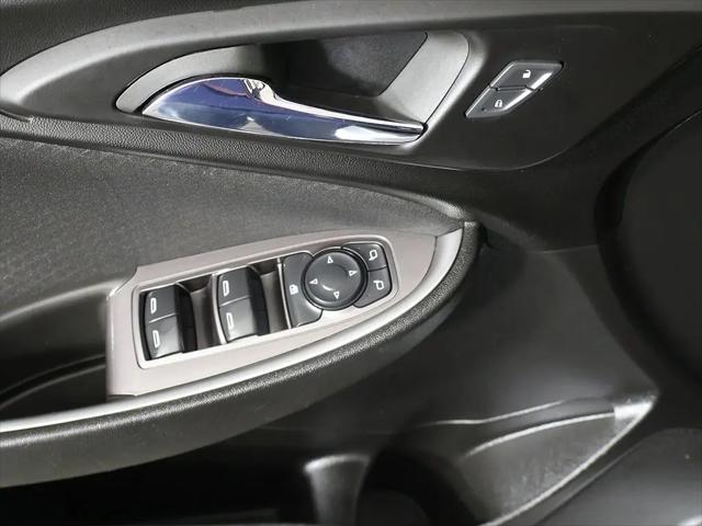 2023 Chevrolet Malibu FWD 1FL