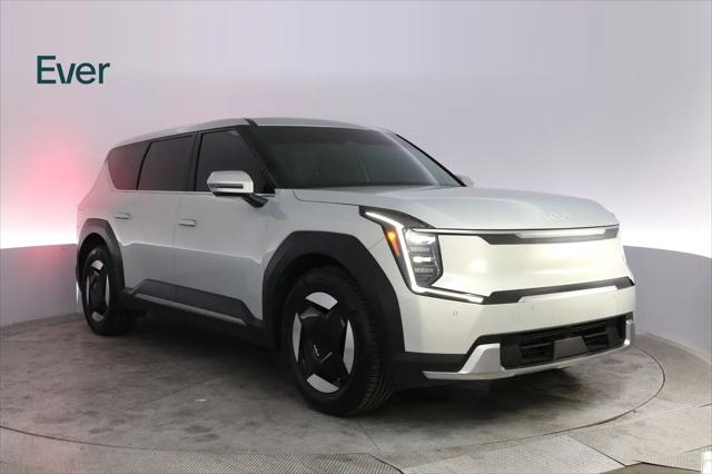 2024 Kia EV9 Light Long Range