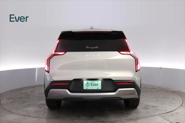 2024 Kia EV9 Light Long Range