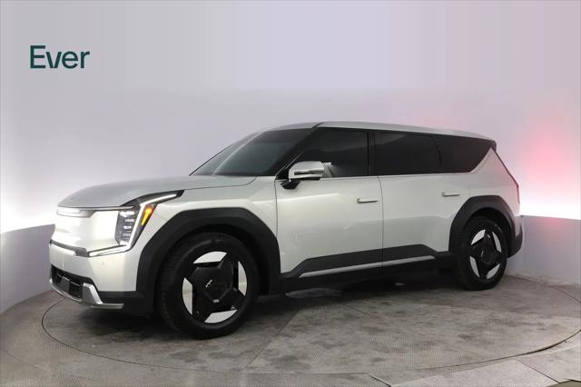 2024 Kia EV9 Light Long Range