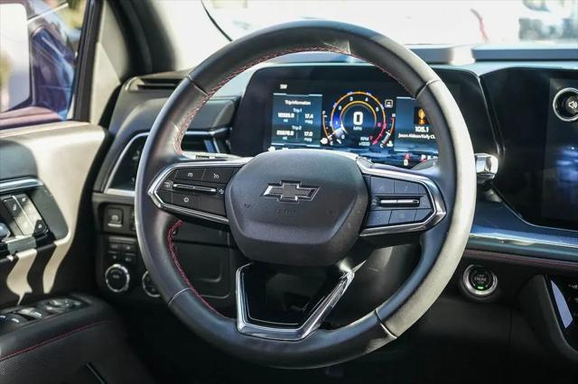 2025 Chevrolet Suburban 4WD RST