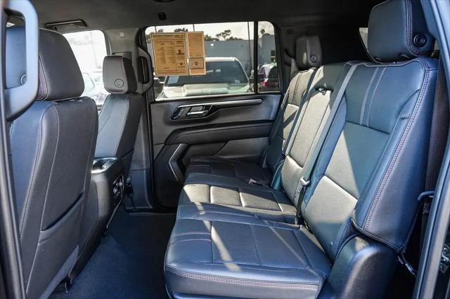 2025 Chevrolet Suburban 4WD RST