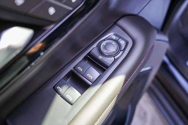 2025 Chevrolet Suburban 4WD RST