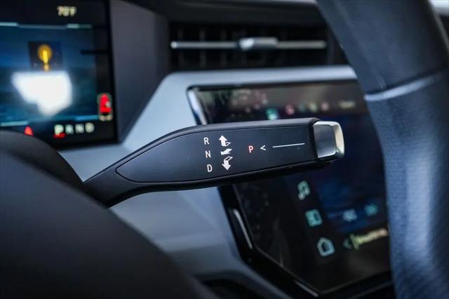 2027 Chevrolet Bolt LT FWD