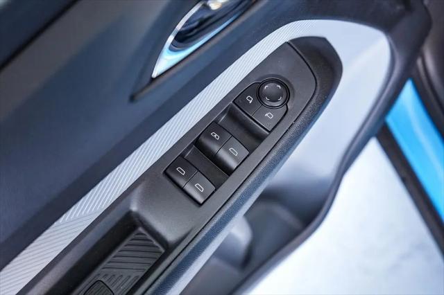 2027 Chevrolet Bolt LT FWD