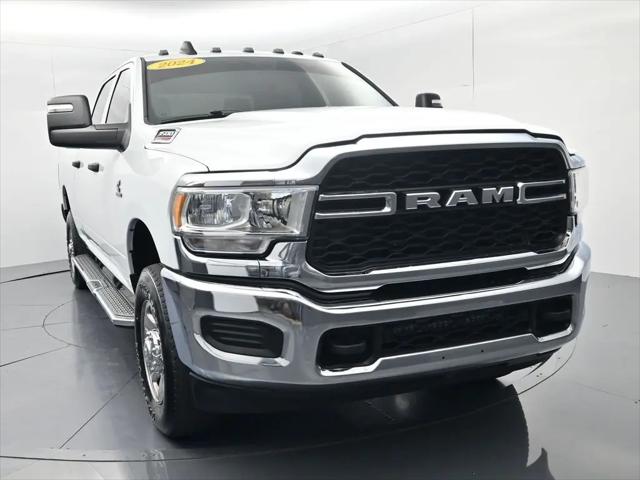 2024 Ram 3500 Tradesman Crew Cab 4x4 6'4" Box