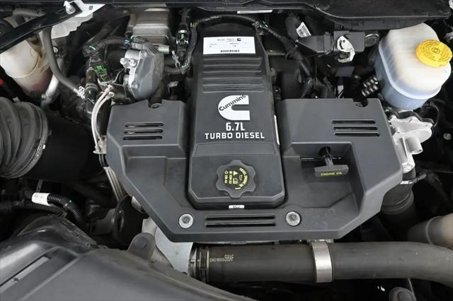 2024 Ram 3500 Tradesman Crew Cab 4x4 6'4" Box