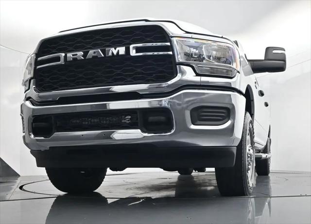 2024 Ram 3500 Tradesman Crew Cab 4x4 6'4" Box