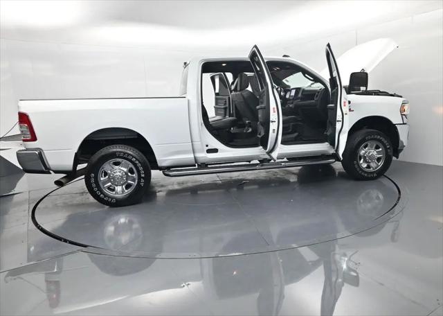 2024 Ram 3500 Tradesman Crew Cab 4x4 6'4" Box