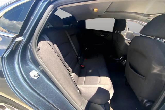 2021 Chevrolet Malibu FWD LT