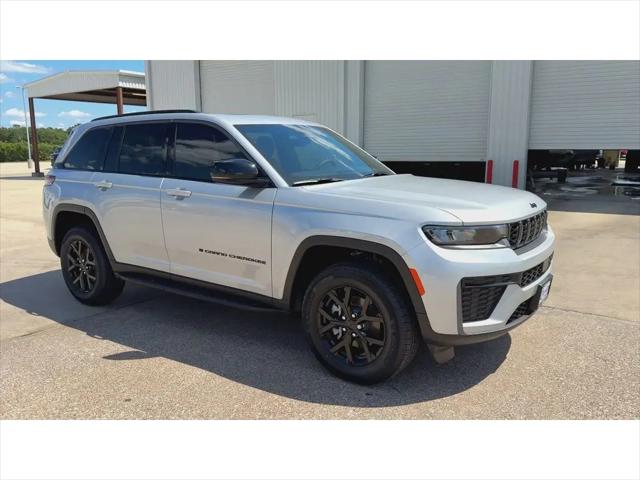 2026 Jeep Grand Cherokee Altitude 4x4