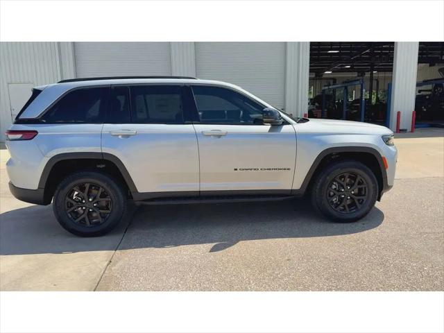 2026 Jeep Grand Cherokee Altitude 4x4