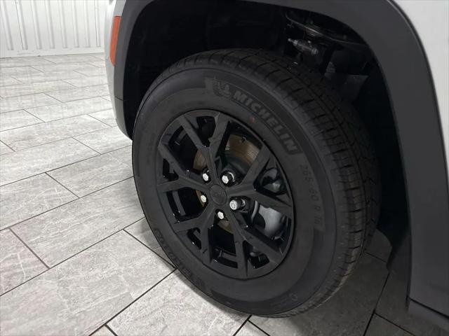 2026 Jeep Grand Cherokee Altitude 4x4