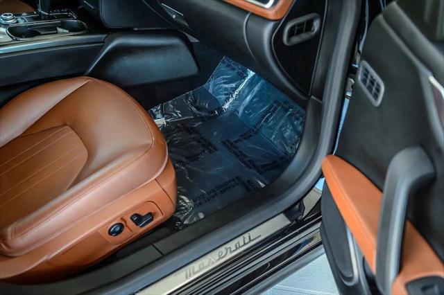 2018 Maserati Ghibli Standard