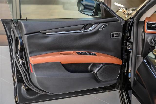 2018 Maserati Ghibli Standard