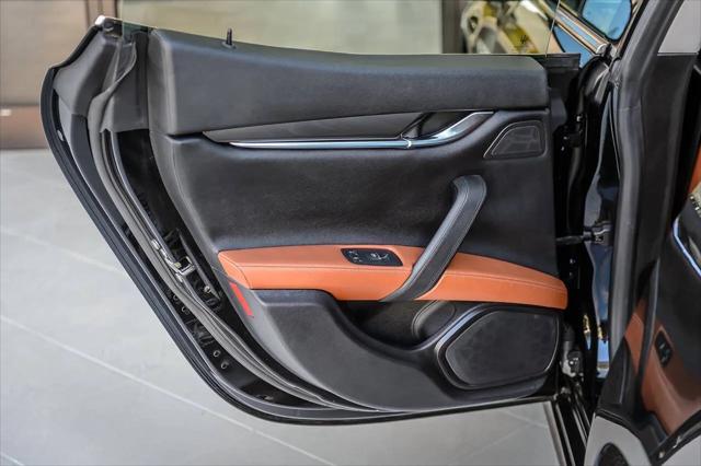 2018 Maserati Ghibli Standard