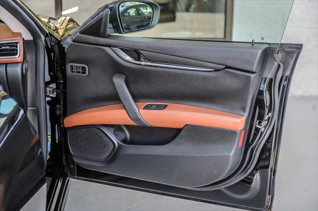 2018 Maserati Ghibli Standard