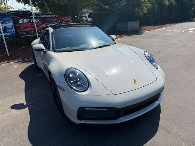 2021 Porsche 911 Carrera