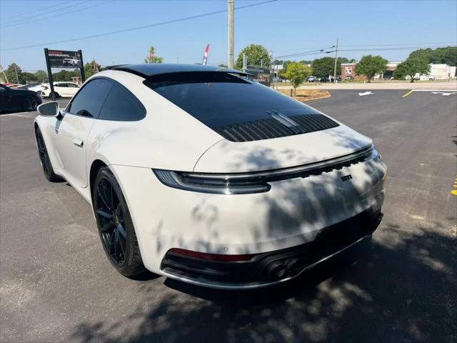 2021 Porsche 911 Carrera