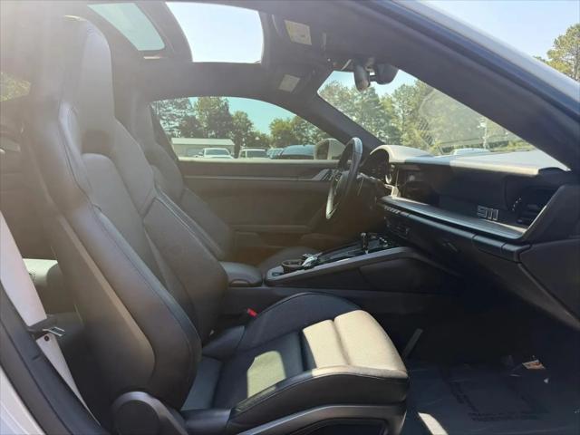 2021 Porsche 911 Carrera