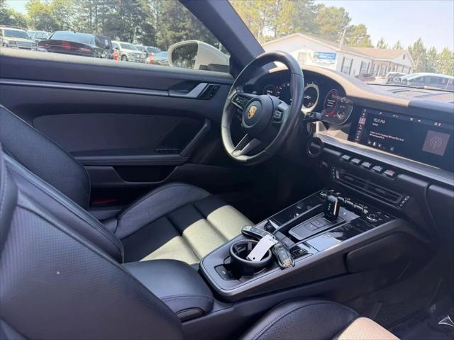 2021 Porsche 911 Carrera