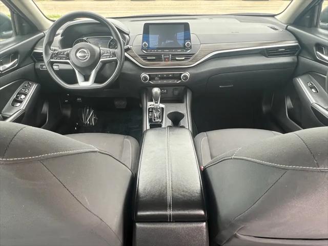 2025 Nissan Altima SV FWD