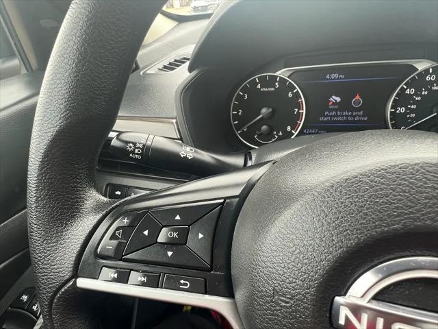 2025 Nissan Altima SV FWD