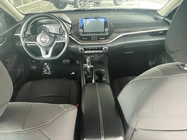 2025 Nissan Altima SV FWD