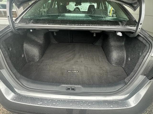2025 Nissan Altima SV FWD