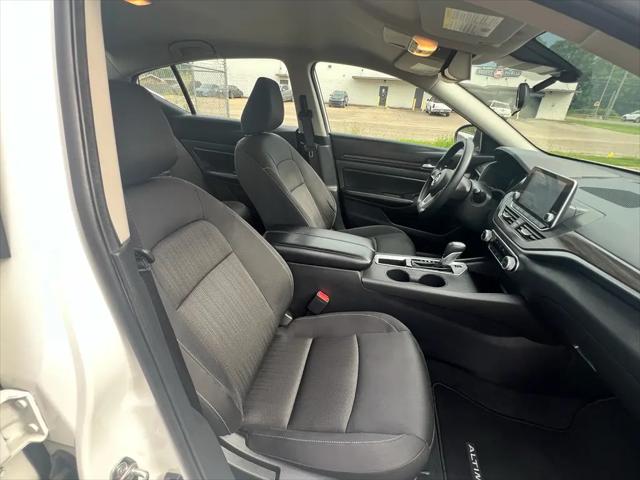 2025 Nissan Altima SV FWD