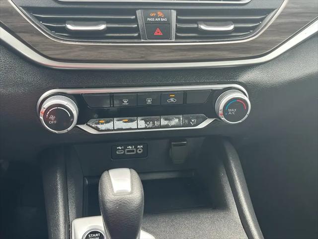 2025 Nissan Altima SV FWD